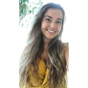 Meet your Posher, Olivia